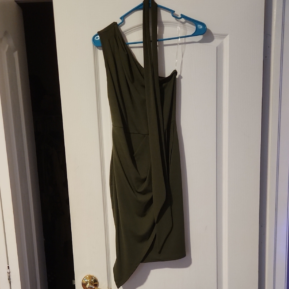 Chic One-Shoulder Dress in Olive Green